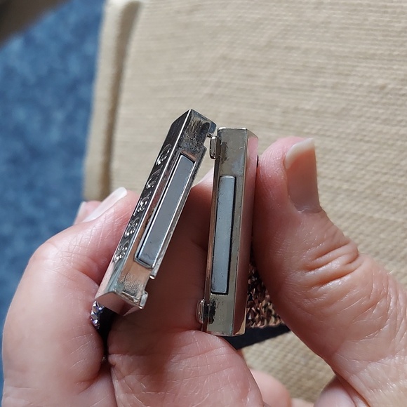 Guess Future is Bright cuff bracelet - Picture 9 of 10